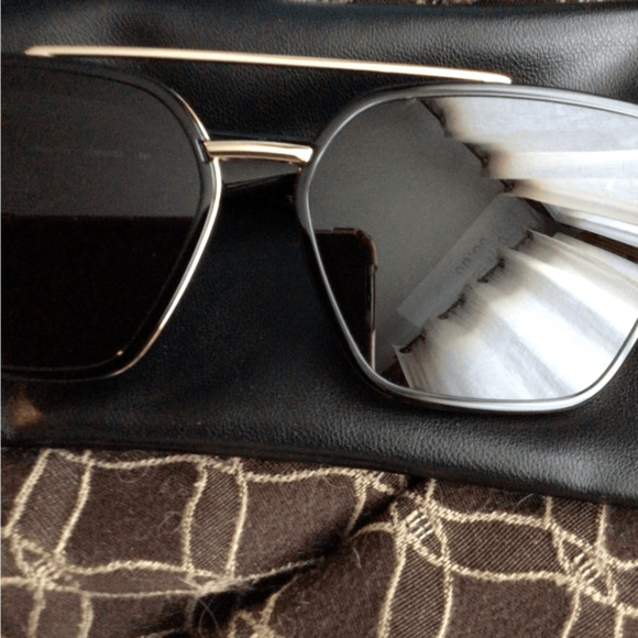 NEW! Quay sweetalker Black Sunglasses with Gold Accents